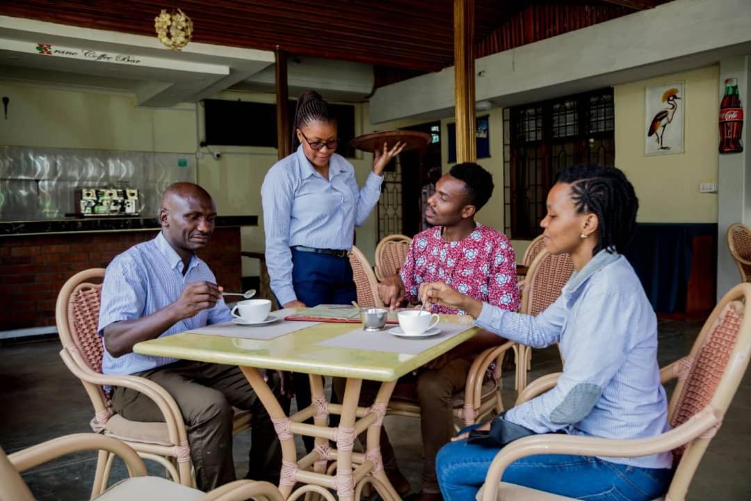 Kilimanjaro Crane Hotel Моши Екстериор снимка