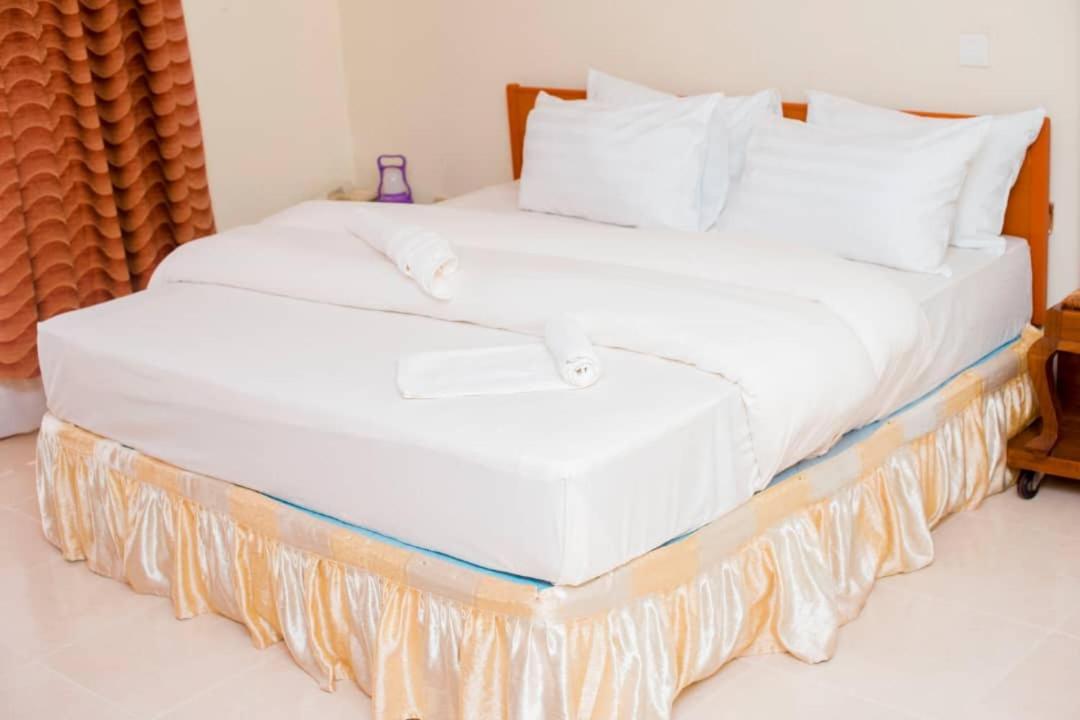 Kilimanjaro Crane Hotel Моши Екстериор снимка